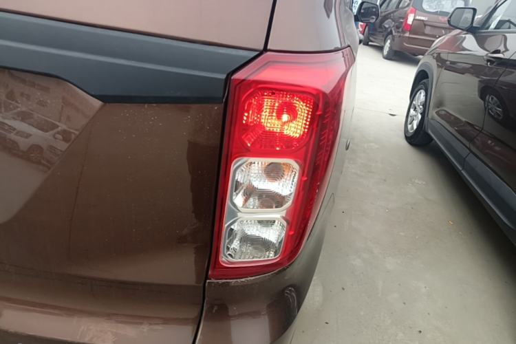 Used Wuling Hongguang 2021 1.5L S Base Version LAR Right Rear Taillight
