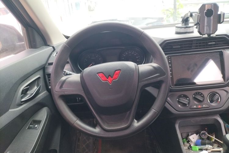 Used Wuling Hongguang 2021 1.5L S Base Version LAR Steering Wheel