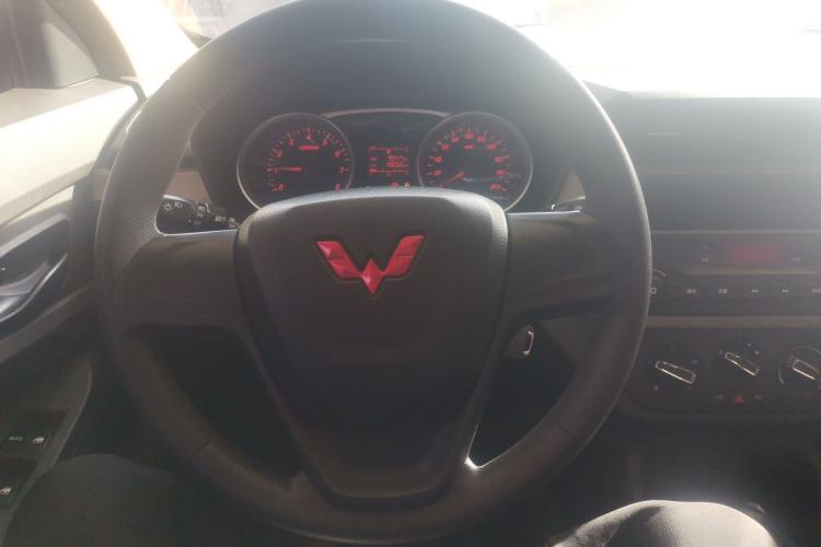 Used Wuling Hongguang 2021 1.5L Revised S Standard Version with Electric Power Steering LAR Steering Wheel