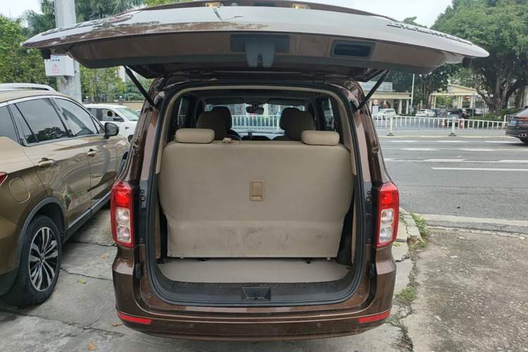 Used Wuling Hongguang 2021 1.5L Facelifted S Comfort Version with Electric Power Steering LAR Trunk