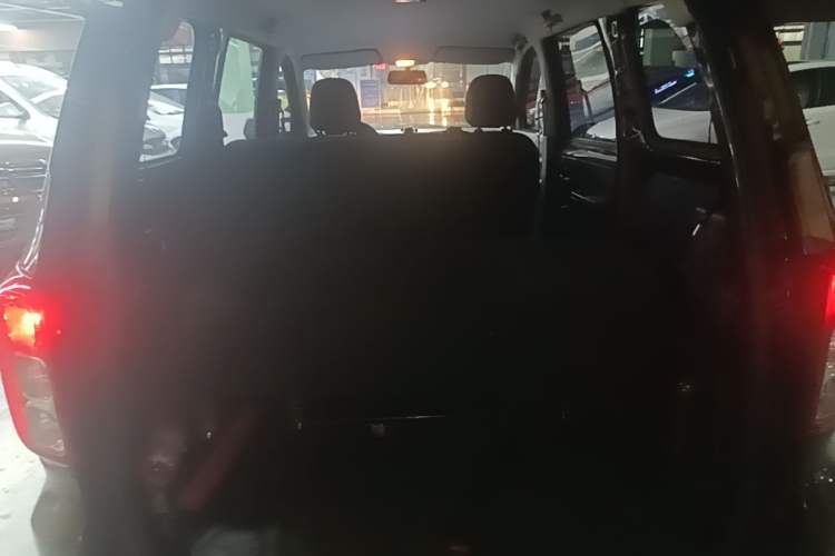 Used Wuling Hongguang 2021 1.5L Revised S Base Version with Electric Power Steering LAR Trunk