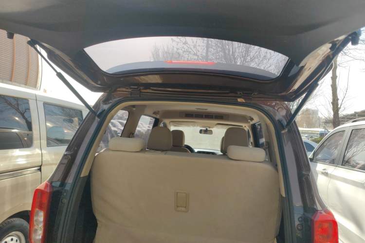 Used Wuling Hongguang 2021 1.5L Revised S Standard Version with Electric Power Steering LAR Trunk