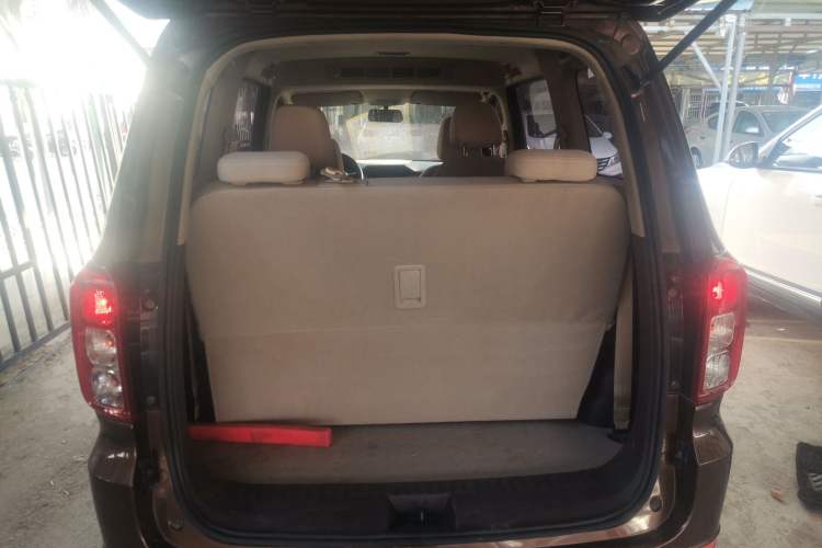 Used Wuling Hongguang 2021 1.5L Revised S Standard Version with Electric Power Steering LAR Trunk