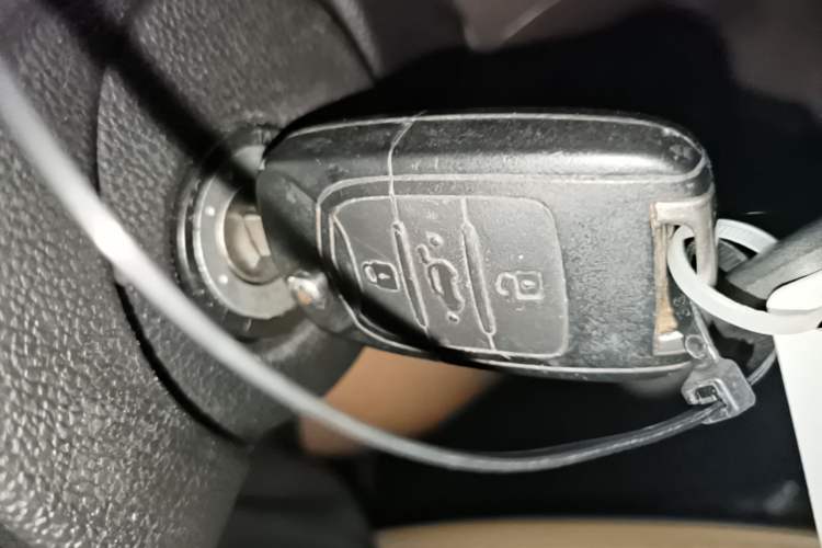 Used Wuling Hongguang 2021 1.5L S Comfort Edition LAR Vehicle Key
