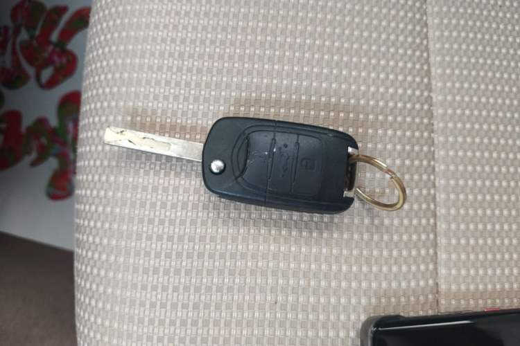 Used Wuling Hongguang 2021 1.5L Revised S Standard Version with Electric Power Steering LAR Vehicle Key