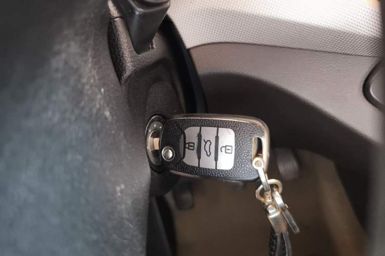 Used Wuling Hongguang 2021 1.5L S Comfort Edition LAR Vehicle Key