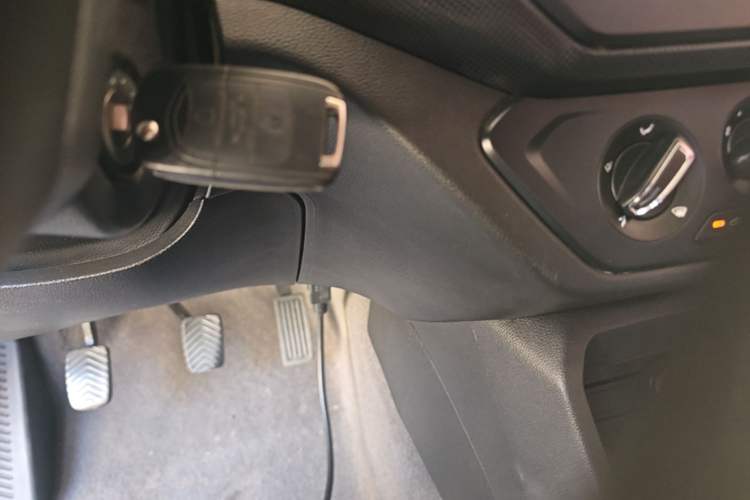Used Wuling Hongguang 2021 1.5L S Base Version LAR Vehicle Key