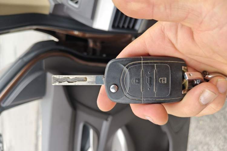 Used Wuling Hongguang 2021 1.5L S Comfort Edition LAR Vehicle Key