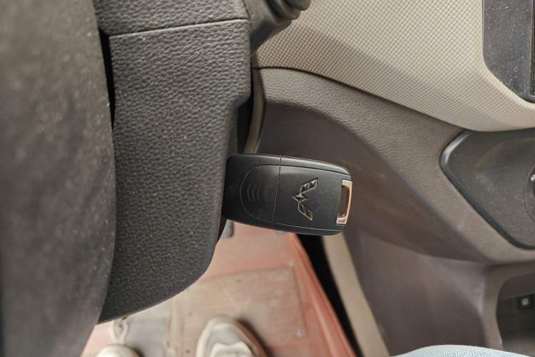 Used Wuling Hongguang 2021 1.5L S Standard Version LAR Vehicle Key