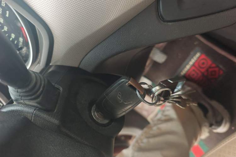 Used Wuling Hongguang 2021 1.5L S Comfort Edition LAR Vehicle Key