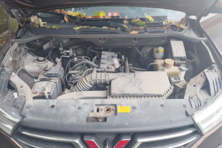 Used Wuling Hongguang 2021 1.5L Facelifted S Comfort Version with Electric Power Steering LAR Engine Bay