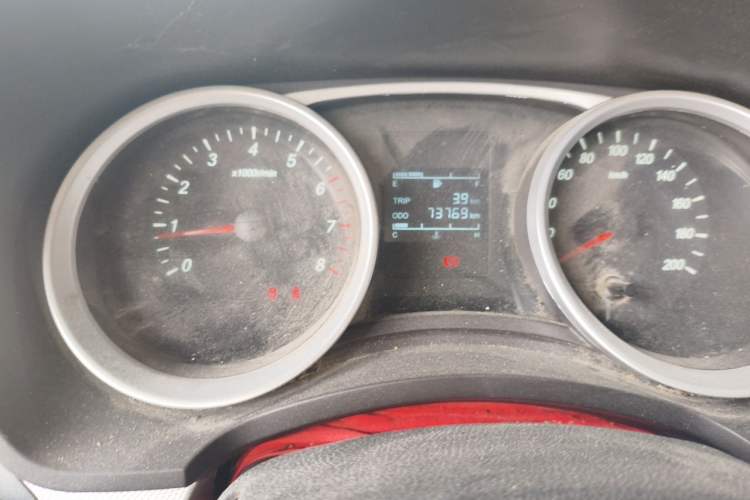 Used Wuling Hongguang 2021 1.5L Facelifted S Comfort Version with Electric Power Steering LAR Odometer Close Up