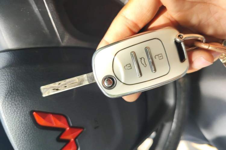 Used Wuling Hongguang 2021 1.5L Facelift S Comfort Version Hydraulic Power Steering LAR Vehicle Key