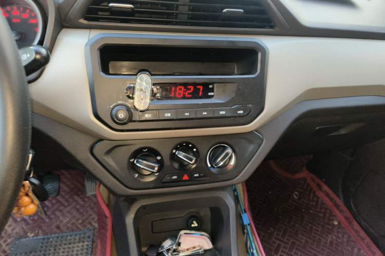 Used Wuling Hongguang 2021 1.5L S Standard Version LAR Audio And AC Panel