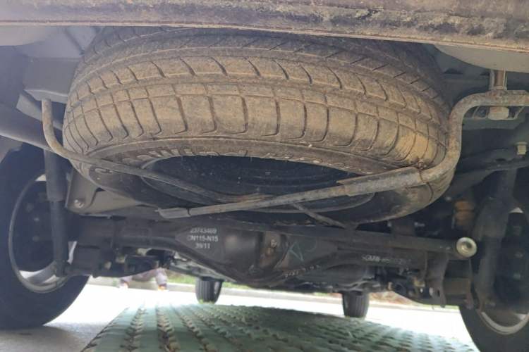 Used Wuling Hongguang 2021 1.5L Revised S Standard Version Hydraulic-Power-Assisted LAR Chassis Rear