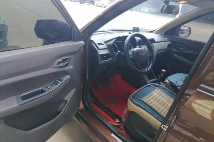 Used Wuling Hongguang 2021 1.5L S Standard Version LAR Driver Seat