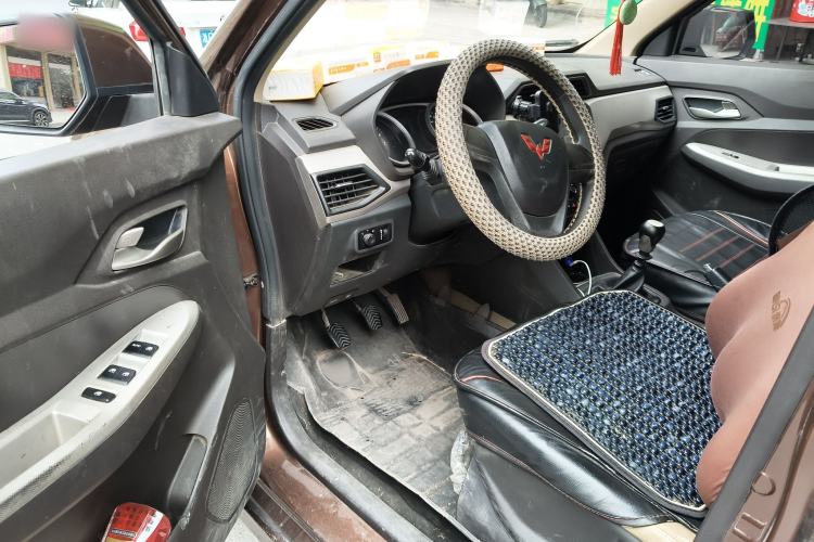 Used Wuling Hongguang 2021 1.5L Facelifted S Comfort Version with Electric Power Steering LAR Driver Seat