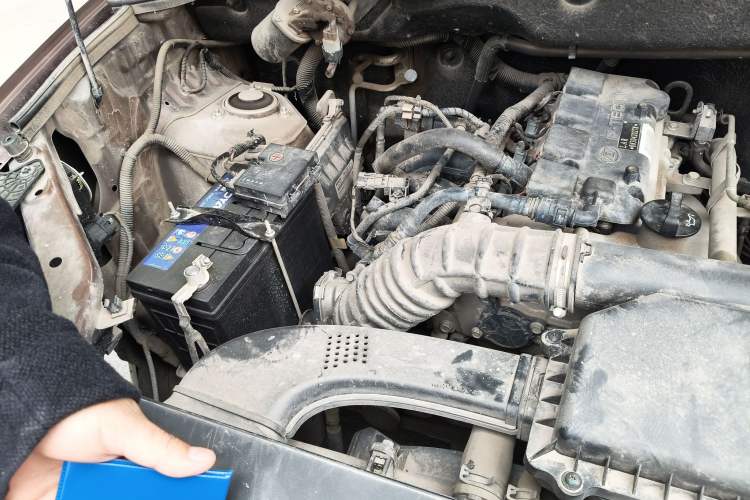 Used Wuling Hongguang 2021 1.5L Facelifted S Comfort Version with Electric Power Steering LAR Engine Bay Right