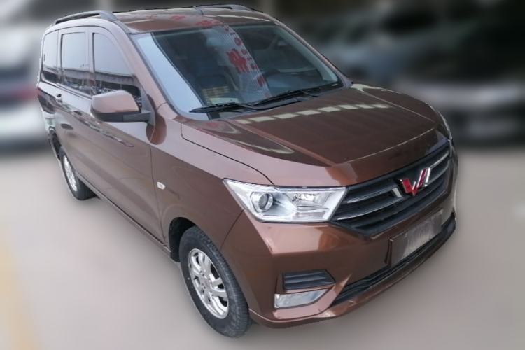 Used Wuling Hongguang 2021 1.5L S Standard Version LAR Front Right 45 Deg