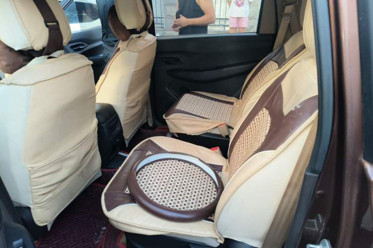 Used Wuling Hongguang 2021 1.5L S Standard Version LAR Left Rear Seat