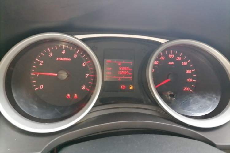Used Wuling Hongguang 2021 1.5L S Standard Version LAR Odometer Close Up