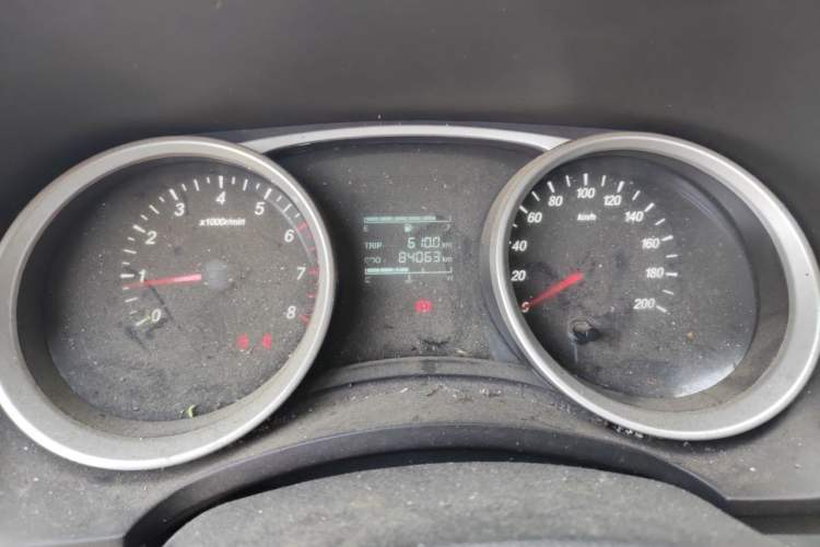 Used Wuling Hongguang 2021 1.5L Facelifted S Comfort Version with Electric Power Steering LAR Odometer Close Up