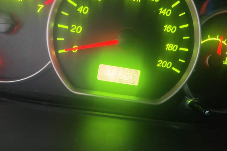 Used Wuling Hongguang 2021 1.5L S Base Version LAR Odometer Close Up