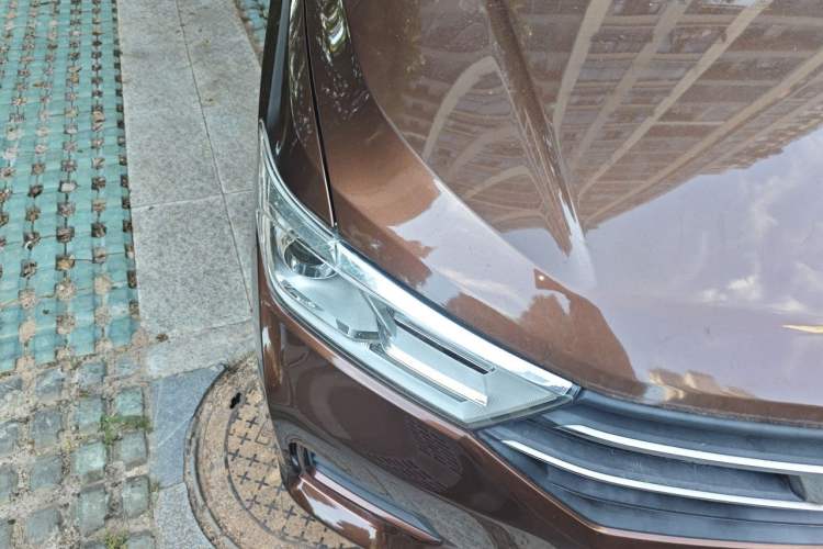 Used Wuling Hongguang 2021 1.5L Revised S Standard Version Hydraulic-Power-Assisted LAR Right Front Headlight