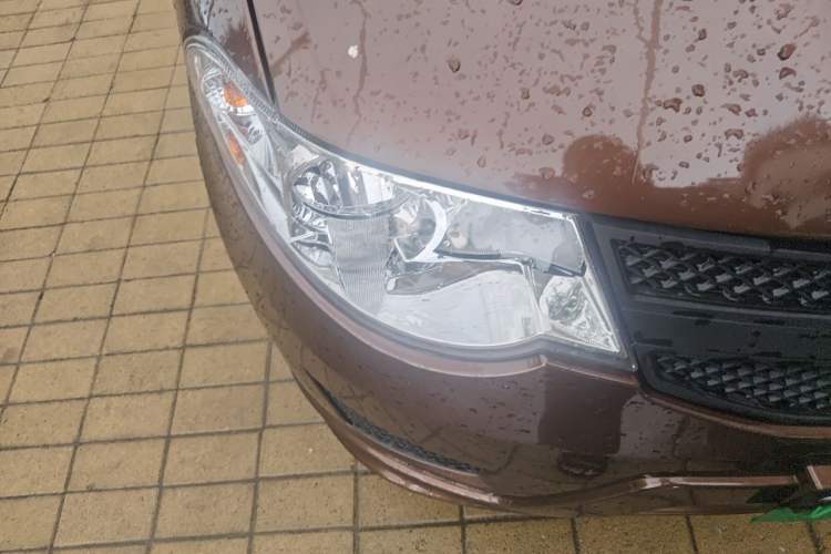 Used Wuling Hongguang 2021 1.5L S Base Version LAR Right Front Headlight