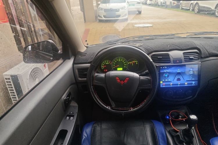 Used Wuling Hongguang 2021 1.5L S Base Version LAR Steering Wheel