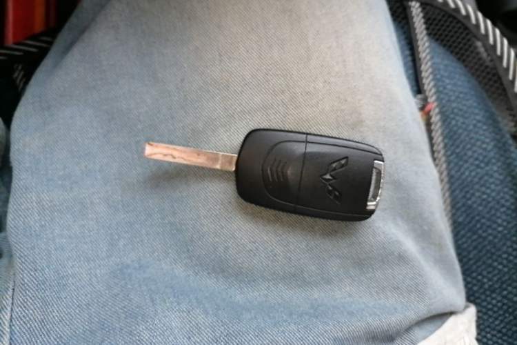 Used Wuling Hongguang 2021 1.5L S Standard Version LAR Vehicle Key
