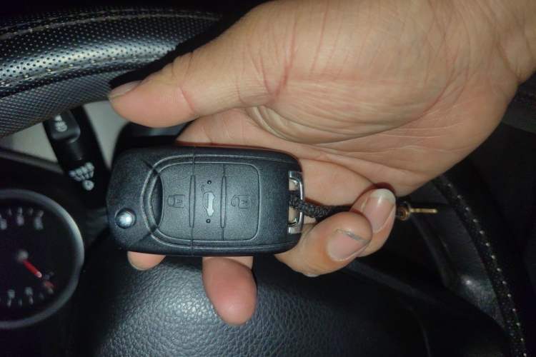 Used Wuling Hongguang 2021 1.5L S Standard Version LAR Vehicle Key