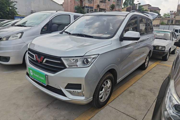 Ojetý Wuling Hongguang 2021 1.5L Facelifted S Comfort Version with Electric Power Steering LAR Guazi used car, China used car export, Used car for sale, Used cars, Cheapest cars for sale