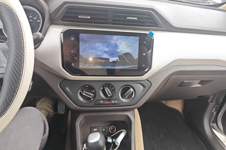 Used Wuling Hongguang 2021 1.5L Facelifted S Comfort Version with Electric Power Steering LAR Audio And AC Panel
