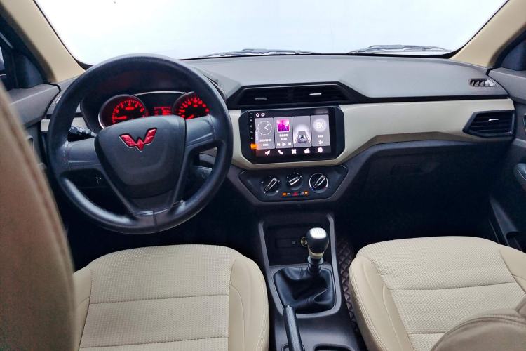 Used Wuling Hongguang 2021 1.5L Revised S Standard Version with Electric Power Steering LAR Center Console