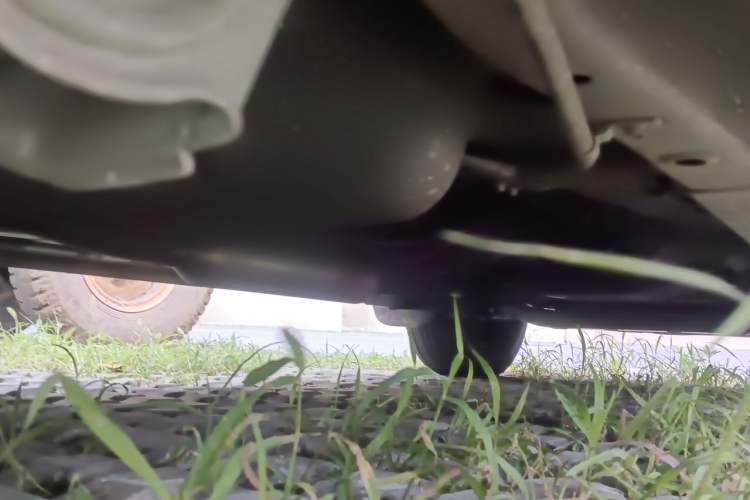 Used Wuling Hongguang 2021 1.5L Revised S Standard Version Hydraulic-Power-Assisted LAR Chassis Rear Right