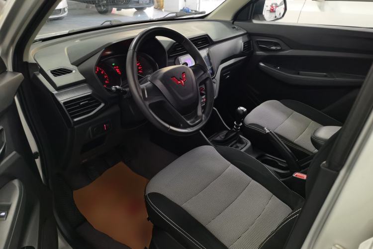 Used Wuling Hongguang 2021 1.5L Revised S Base Version with Electric Power Steering LAR Driver Seat