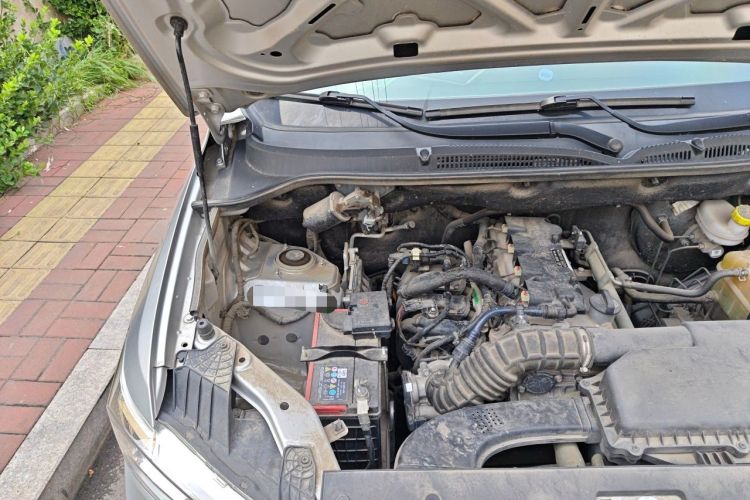 Used Wuling Hongguang 2021 1.5L Revised S Standard Version Hydraulic-Power-Assisted LAR Engine Bay Right