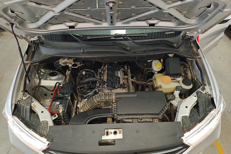 Used Wuling Hongguang 2021 1.5L Revised S Standard Version Hydraulic-Power-Assisted LAR Engine Bay