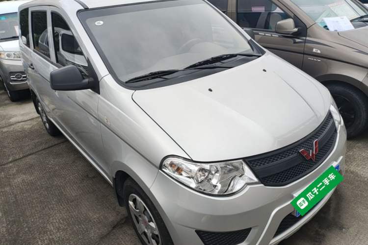 Used Wuling Hongguang 2021 1.5L Revised S Standard Version Hydraulic-Power-Assisted LAR Exterior 1