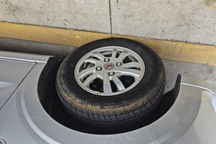 Used Wuling Hongguang 2021 1.5L Facelifted S Comfort Version with Electric Power Steering LAR Exterior 4