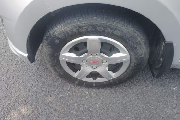 Used Wuling Hongguang 2021 1.5L S Base Version LAR Exterior 4