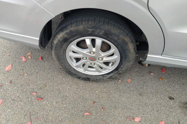 Used Wuling Hongguang 2021 1.5L Revised S Standard Version with Electric Power Steering LAR Exterior 5