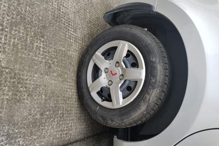 Used Wuling Hongguang 2021 1.5L Revised S Standard Version Hydraulic-Power-Assisted LAR Exterior 5
