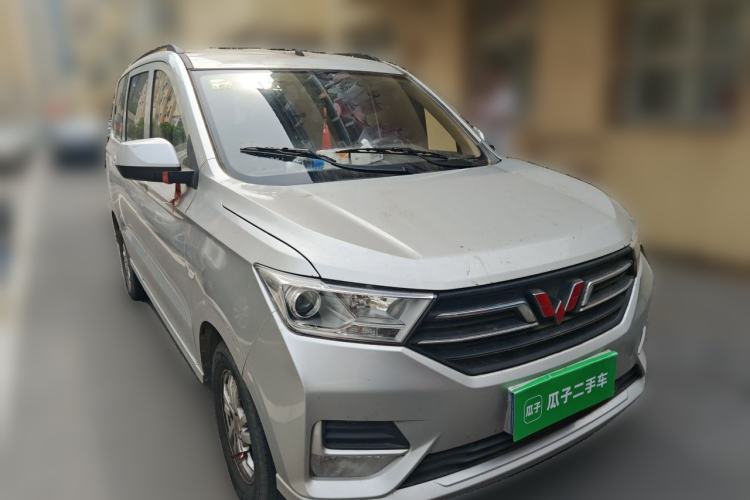Used Wuling Hongguang 2021 1.5L S Standard Version LAR Front Right 45 Deg