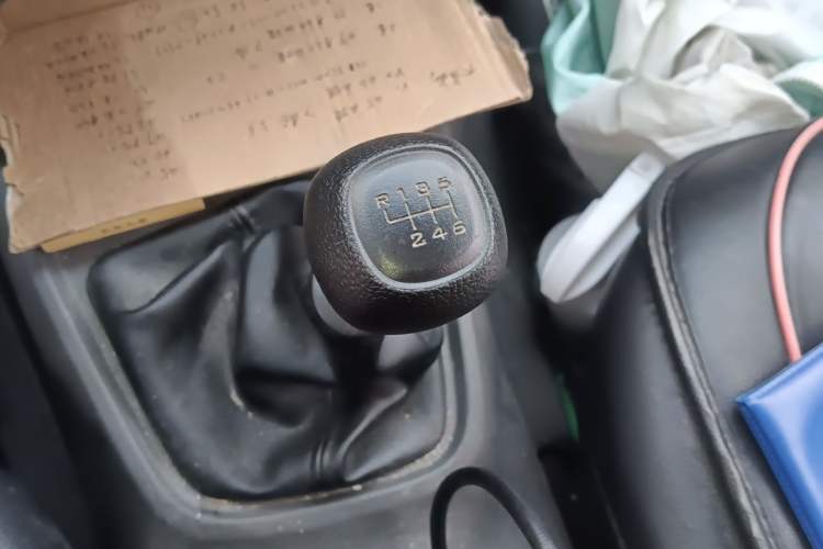 Used Wuling Hongguang 2021 1.5L Revised S Standard Version Hydraulic-Power-Assisted LAR Gear Lever