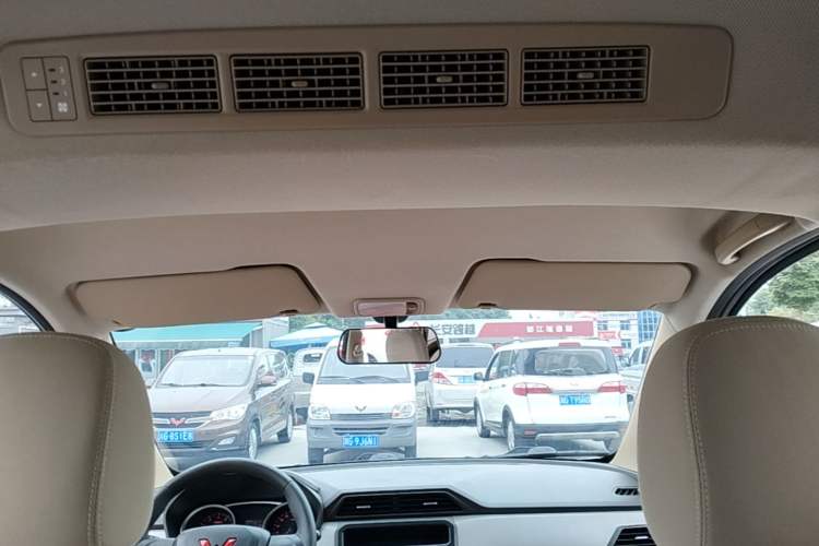 Used Wuling Hongguang 2021 1.5L Revised S Standard Version with Electric Power Steering LAR Headliner