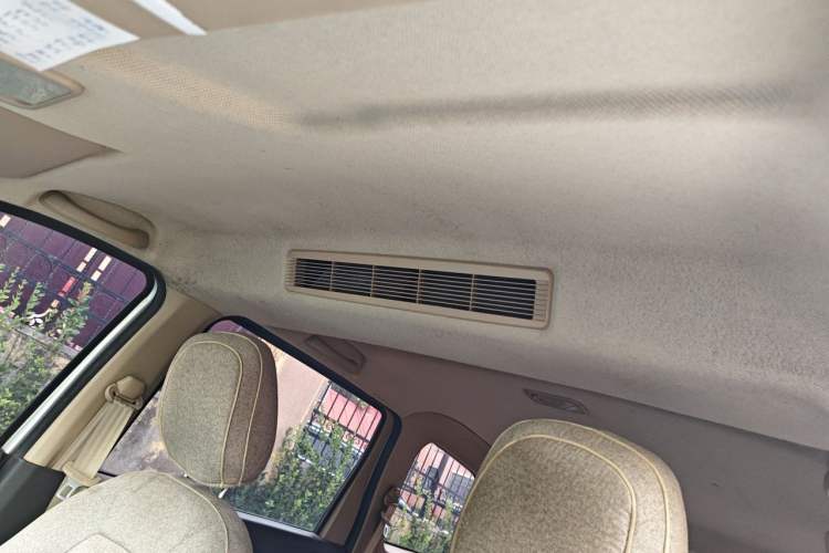 Used Wuling Hongguang 2021 1.5L Revised S Standard Version Hydraulic-Power-Assisted LAR Headliner
