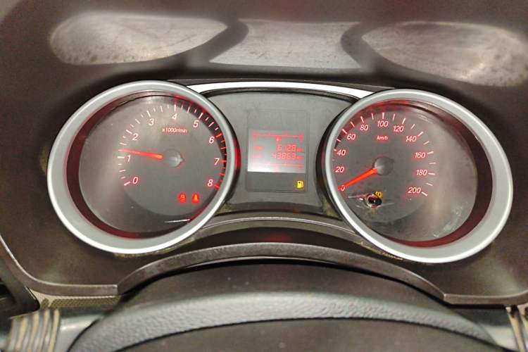 Used Wuling Hongguang 2021 1.5L Revised S Standard Version Hydraulic-Power-Assisted LAR Instrument Cluster