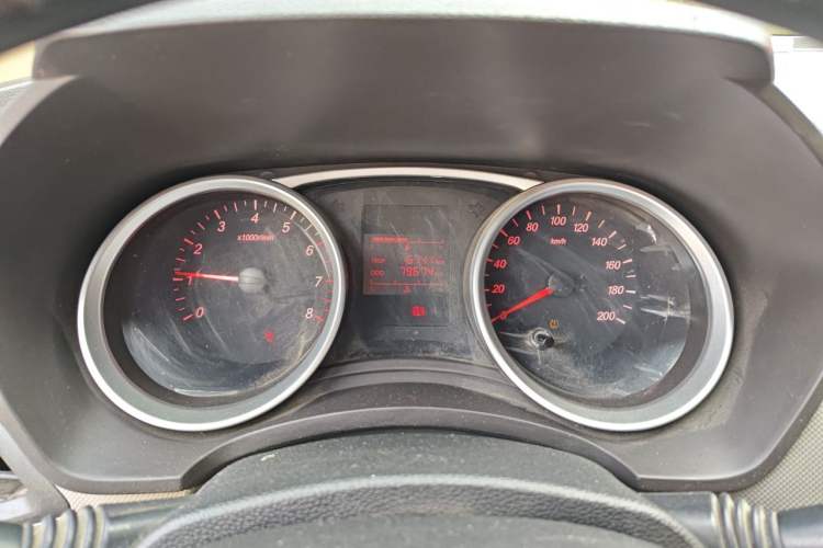 Used Wuling Hongguang 2021 1.5L Revised S Standard Version Hydraulic-Power-Assisted LAR Instrument Cluster